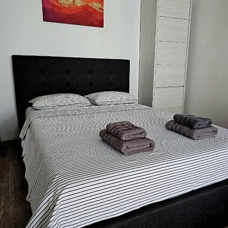 Bright&cozy Coresi 3 Apartment *
