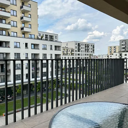 Apartment Bright&cozy Coresi 3 *
